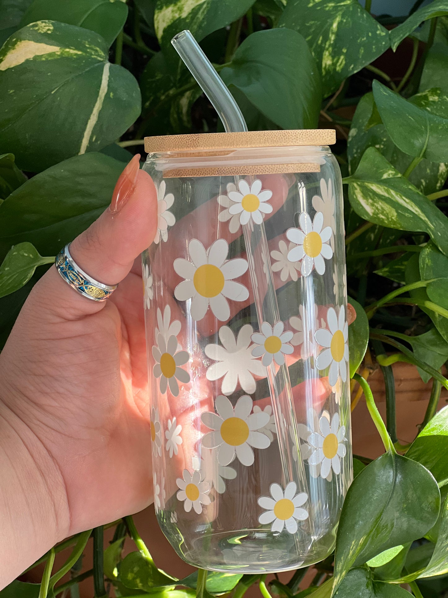 Daisies- 18oz glass cup